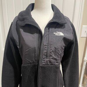 Northface Women’s Retro Denali Jacket